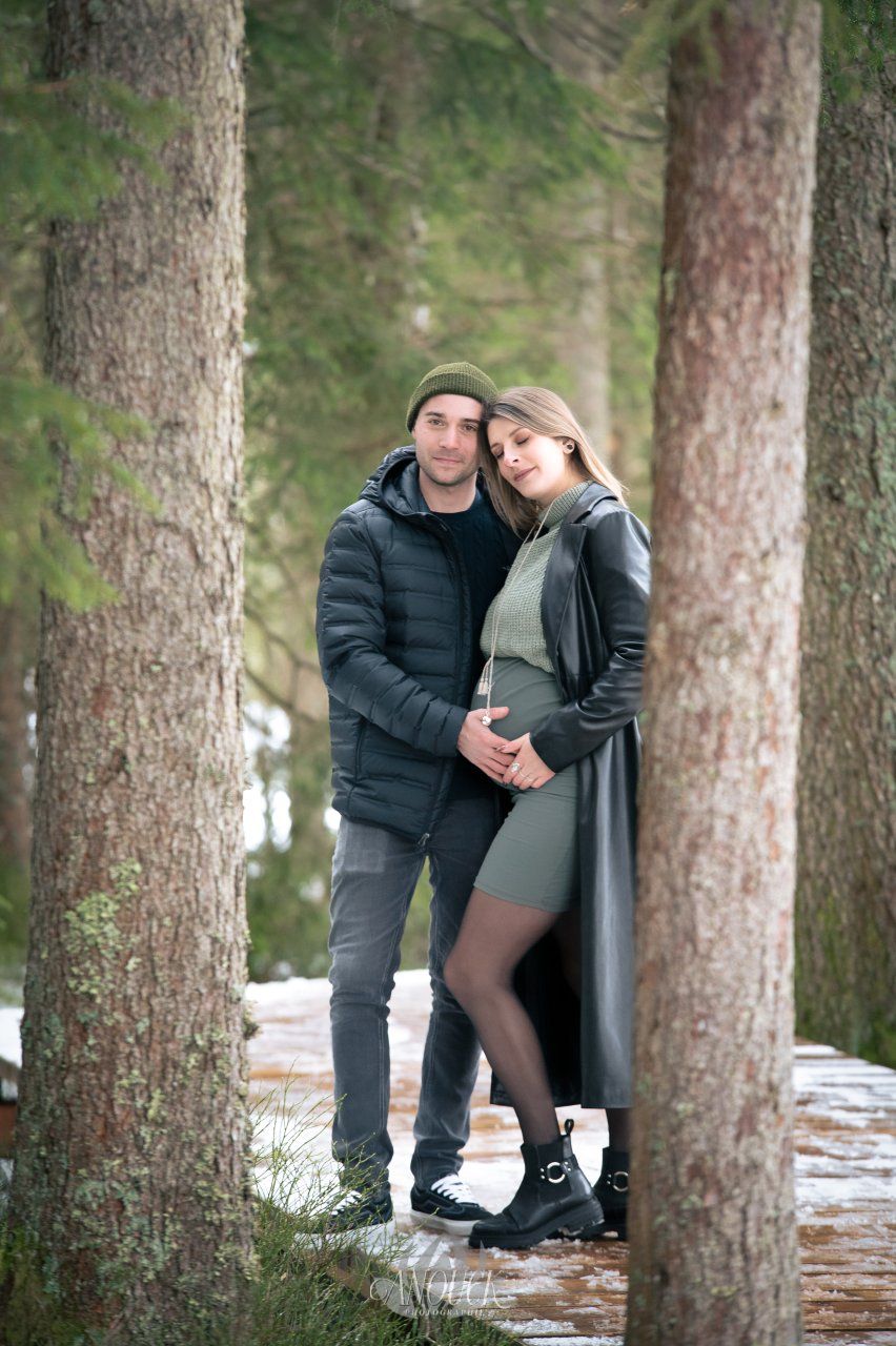 Shooting grossesse extérieur en Suisse Romande