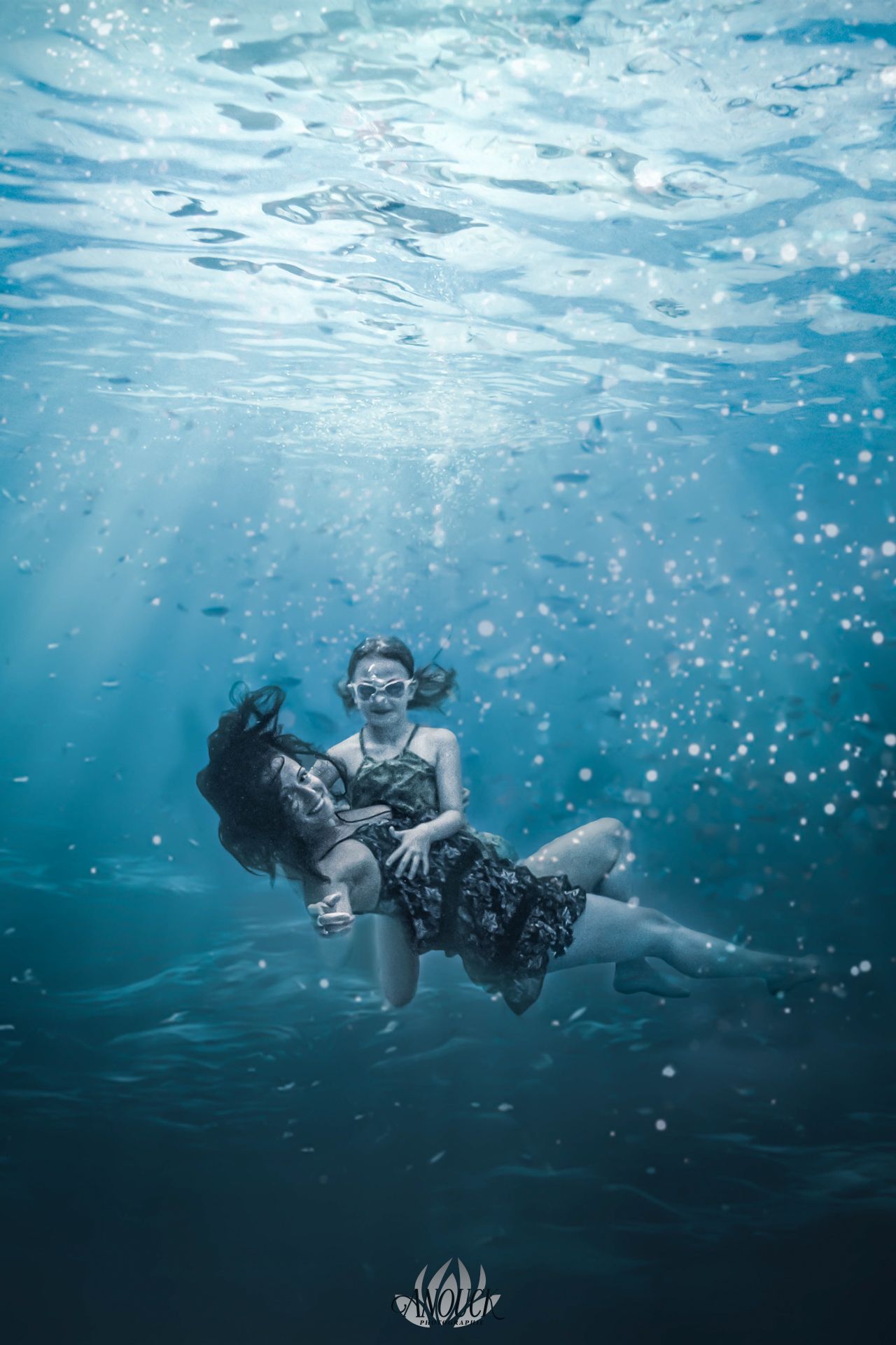 Portrait artistique sous l’eau lors d’une séance aquatique guidée